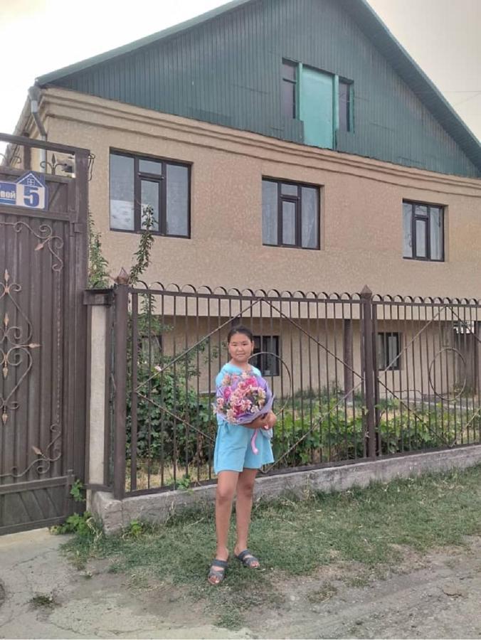 Welcome Guest House Tokmok Zewnętrze zdjęcie